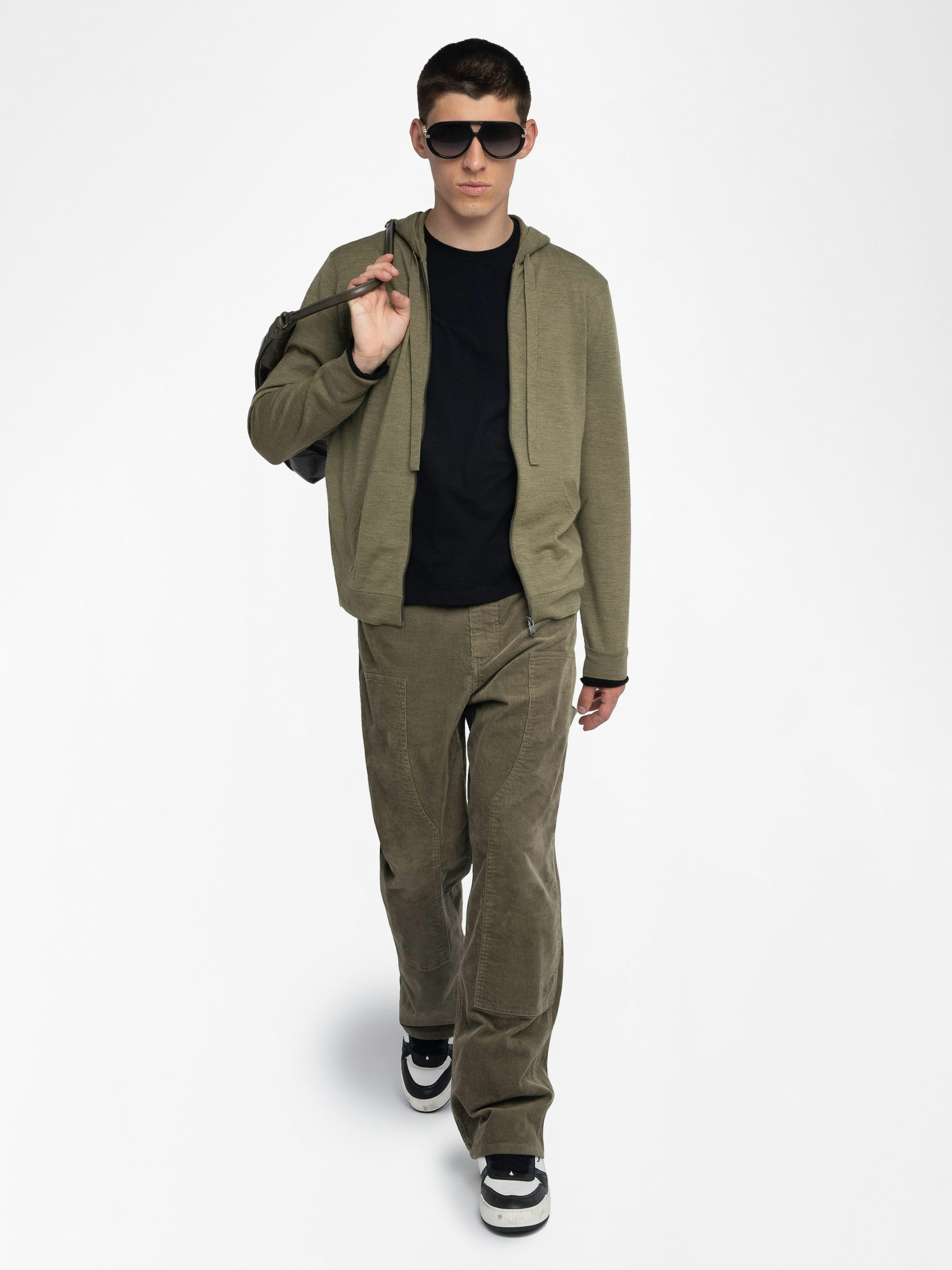 Clash Cardigan 100% Merino Wool - Hooded cardigan with zip fastening.